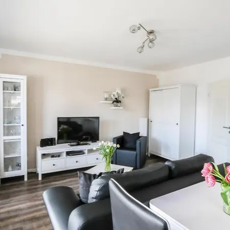 Apartment Ferienwohnung Strandhaus Möwenberg App.1 *