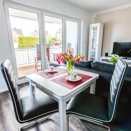 Ferienwohnung Strandhaus Moewenberg App.1 Апартаменты *